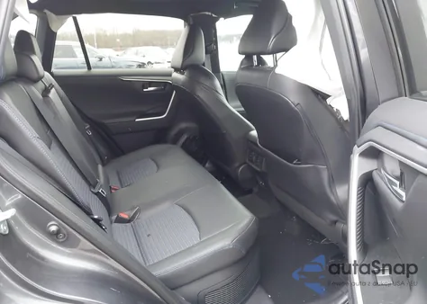 2021 Toyota Rav4 Hybrid Xse z USA, uszkodzony, nr VIN 4T3E6RFV3MU042837